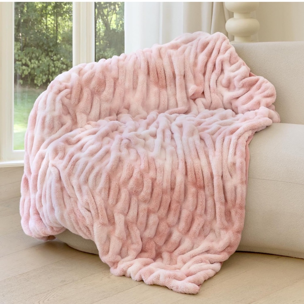 Blunique Ultra Soft Faux Rabbit Fur Throw Blanket - Picture 3 of 5